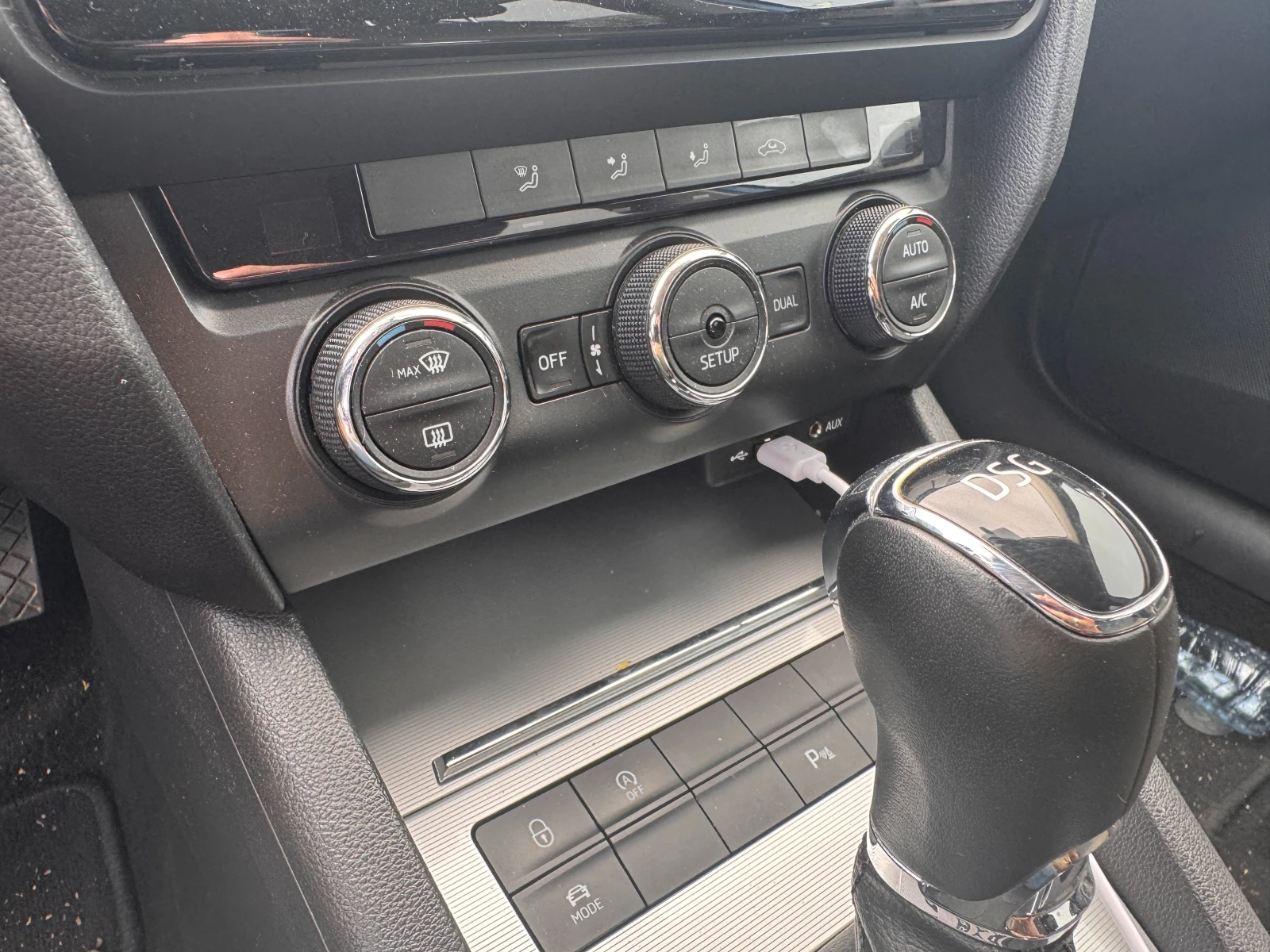 Skoda Octavia Canton, снимка 9 - Автомобили и джипове - 55641064