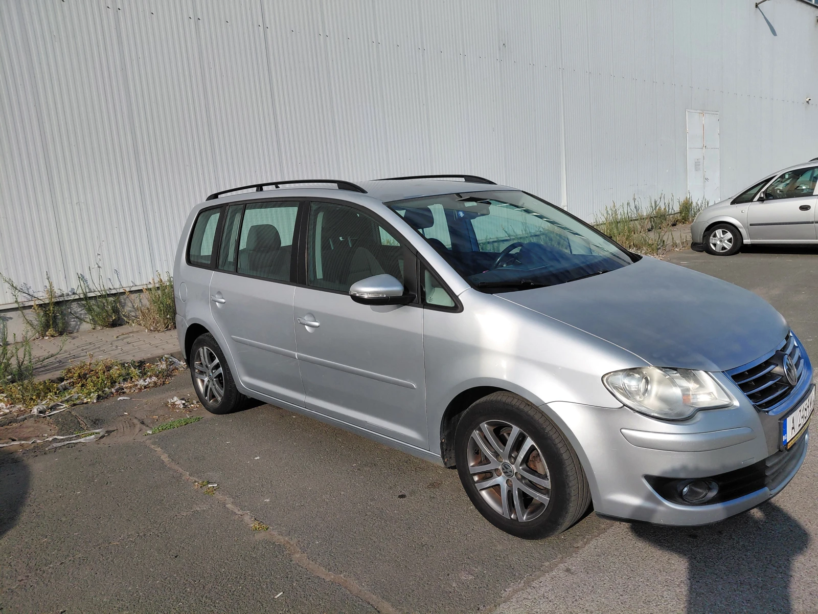 VW Touran Trendline, снимка 4 - Автомобили и джипове - 55837972