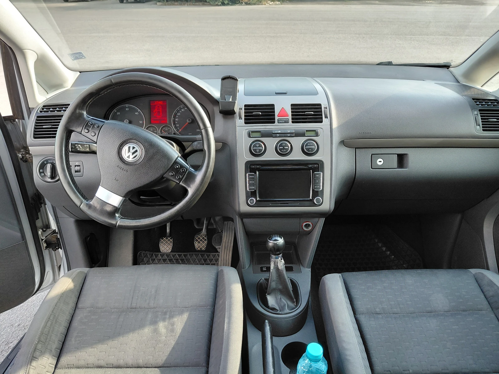 VW Touran Trendline, снимка 7 - Автомобили и джипове - 55837972