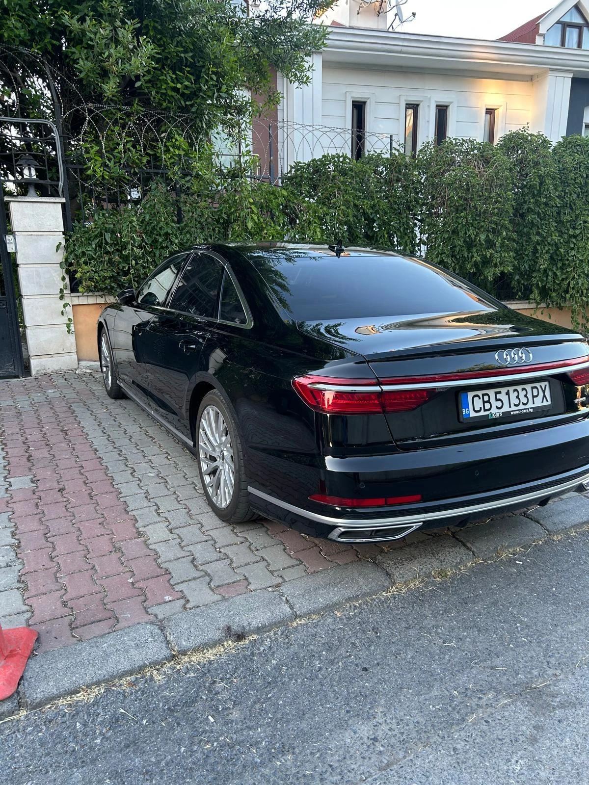 Audi A8, снимка 2 - Автомобили и джипове - 56057591