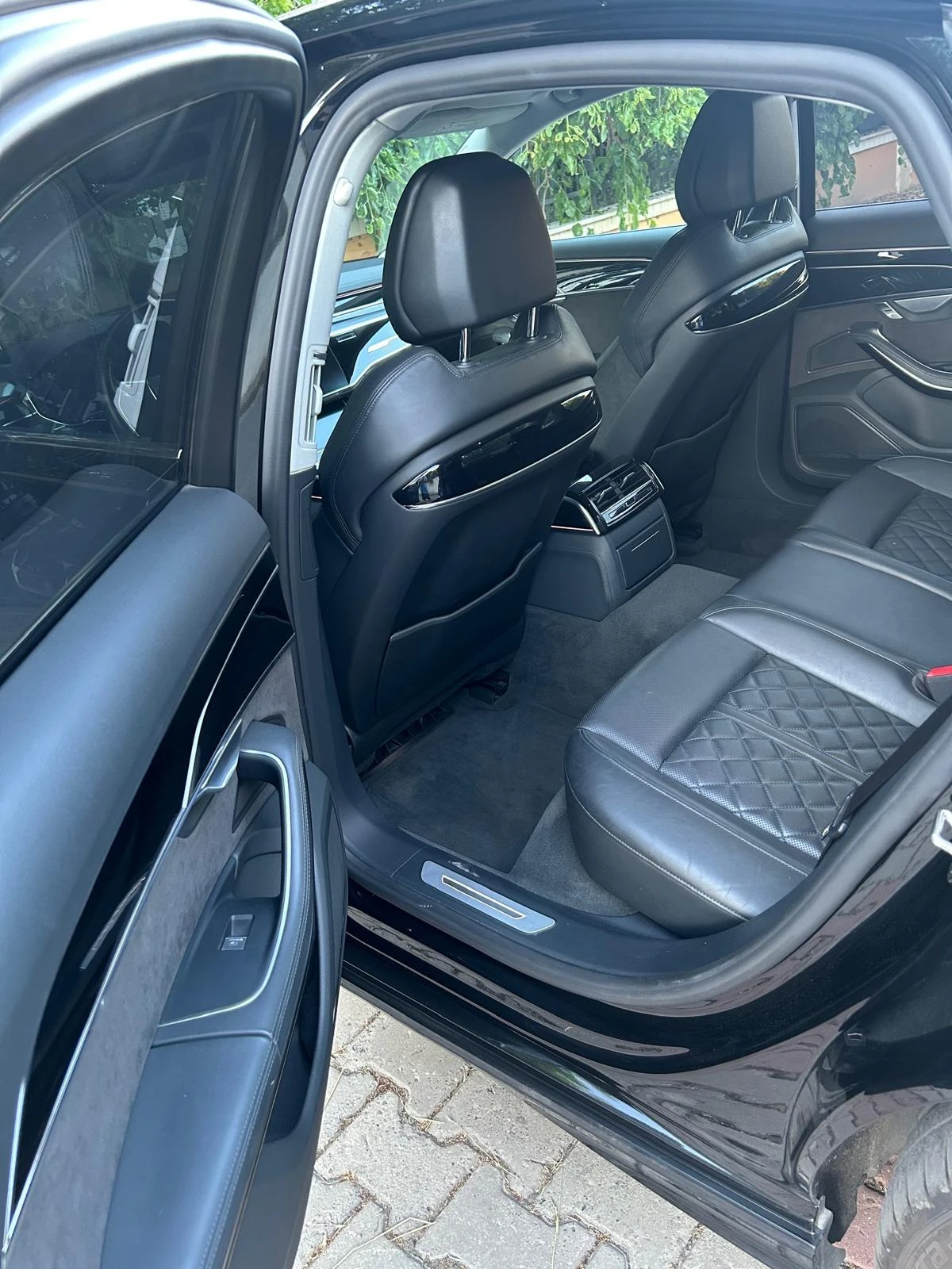 Audi A8, снимка 10 - Автомобили и джипове - 56057591