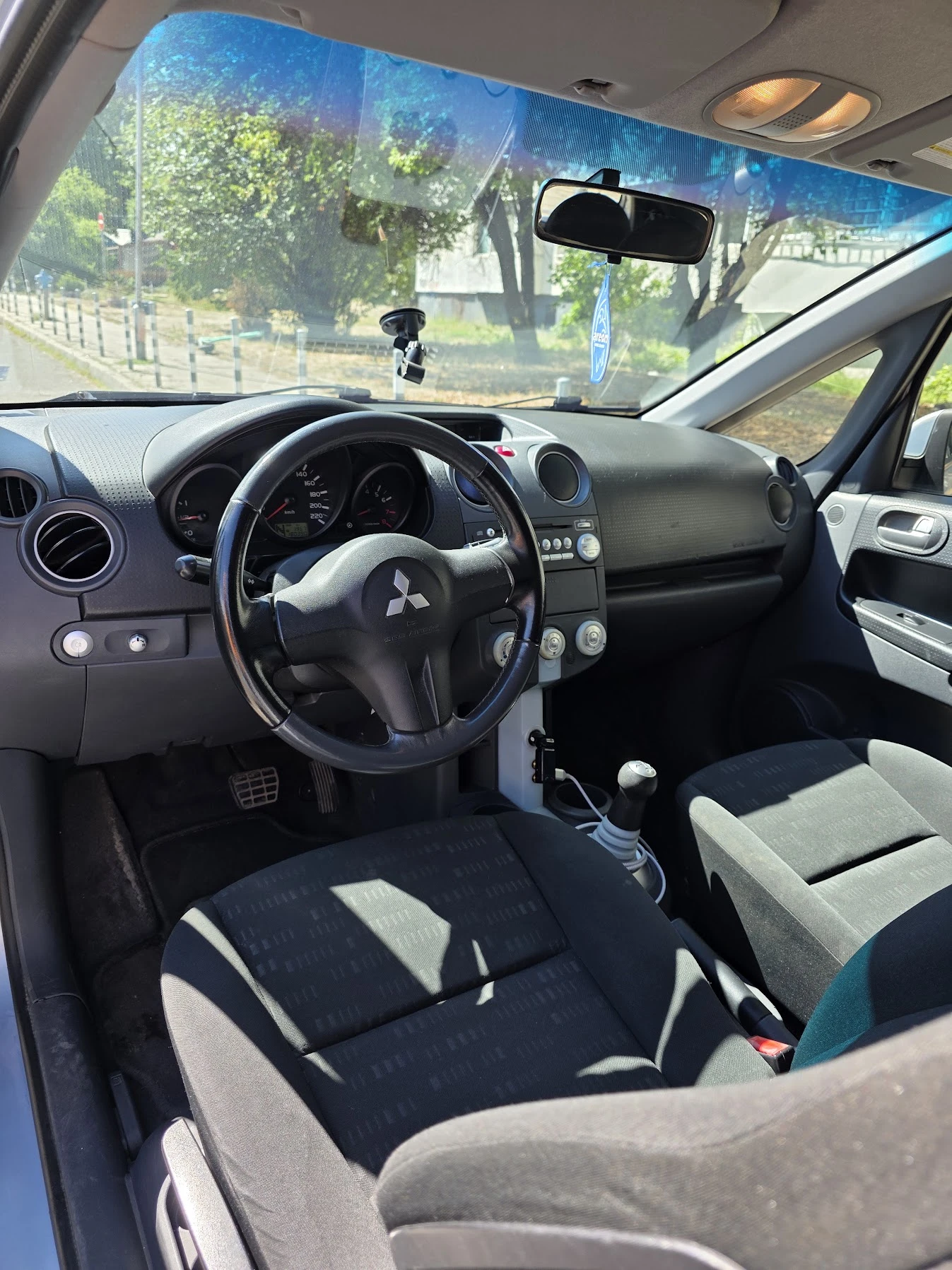 Mitsubishi Colt, снимка 16 - Автомобили и джипове - 56107182