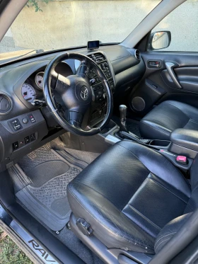 Toyota Rav4 2.0 D4D 116кс 2005 с ТЕГЛИЧ, снимка 9