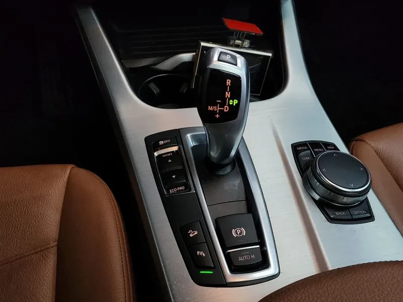 BMW X3 2.0d, снимка 9 - Автомобили и джипове - 54605940