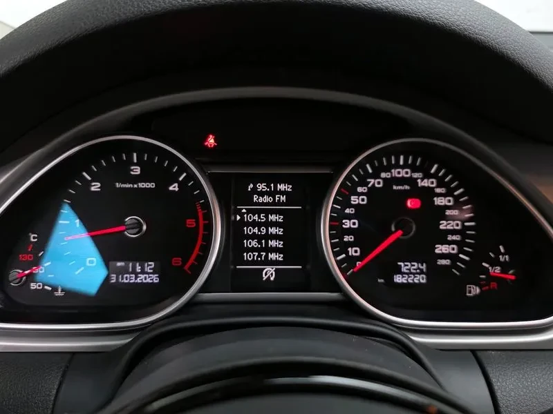 Audi Q7 3.0 TDI Quattro, снимка 8 - Автомобили и джипове - 55132422