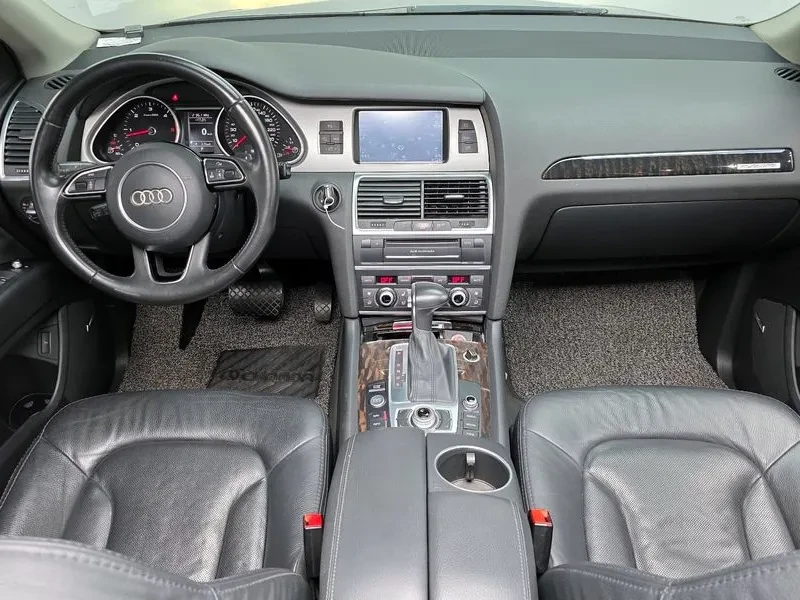 Audi Q7 3.0 TDI Quattro, снимка 7 - Автомобили и джипове - 55132422