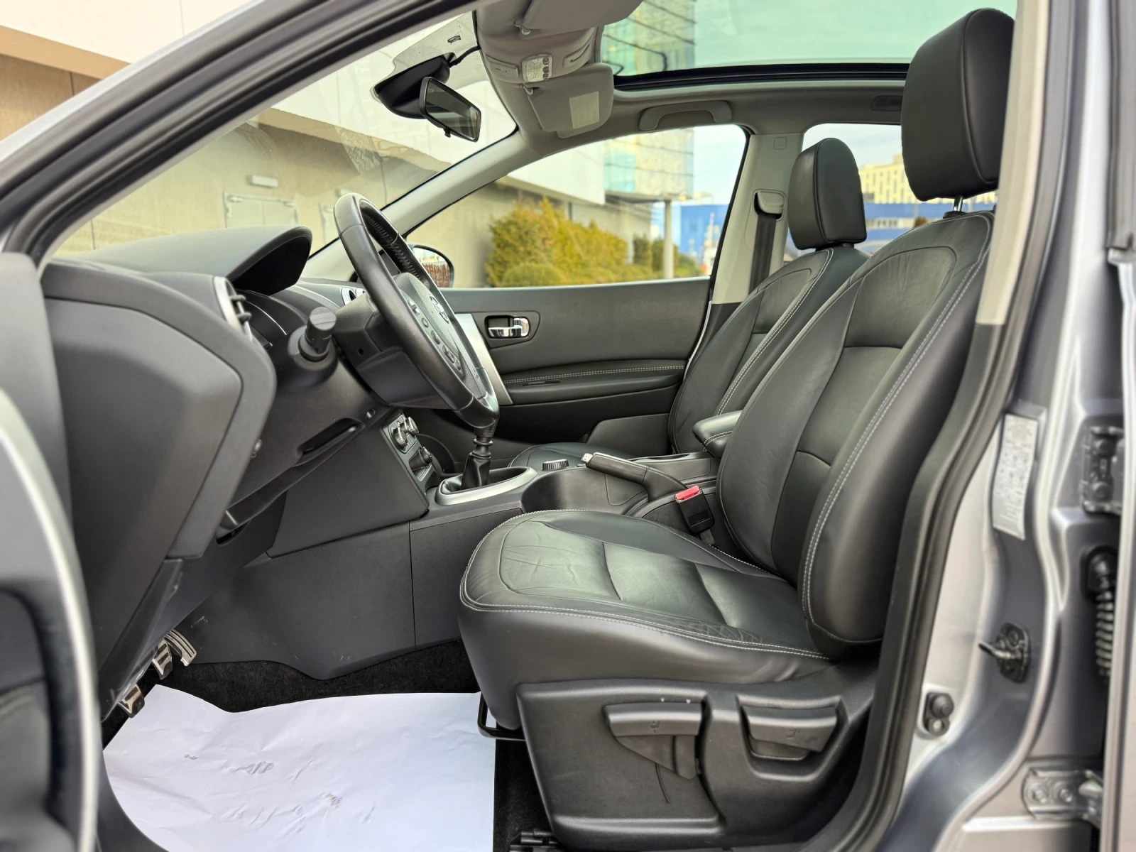 Nissan Qashqai 2.0i-141К.С 4x4 FACELIFT KOJA BOSE PANORAMA NAVI - изображение 6