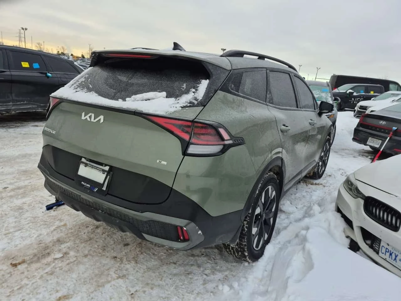 Kia Sportage * X LINE LIMITED * ПОДГРЕВИ* ОБДУХВАНЕ* ПАНОРАМА - изображение 3