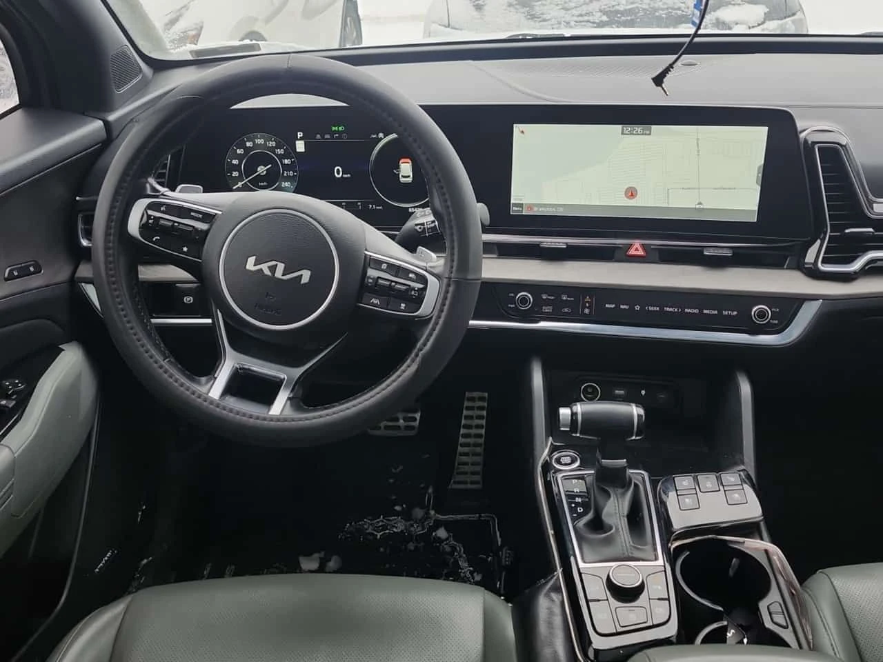 Kia Sportage * X LINE LIMITED * ПОДГРЕВИ* ОБДУХВАНЕ* ПАНОРАМА, снимка 11 - Автомобили и джипове - 53710320