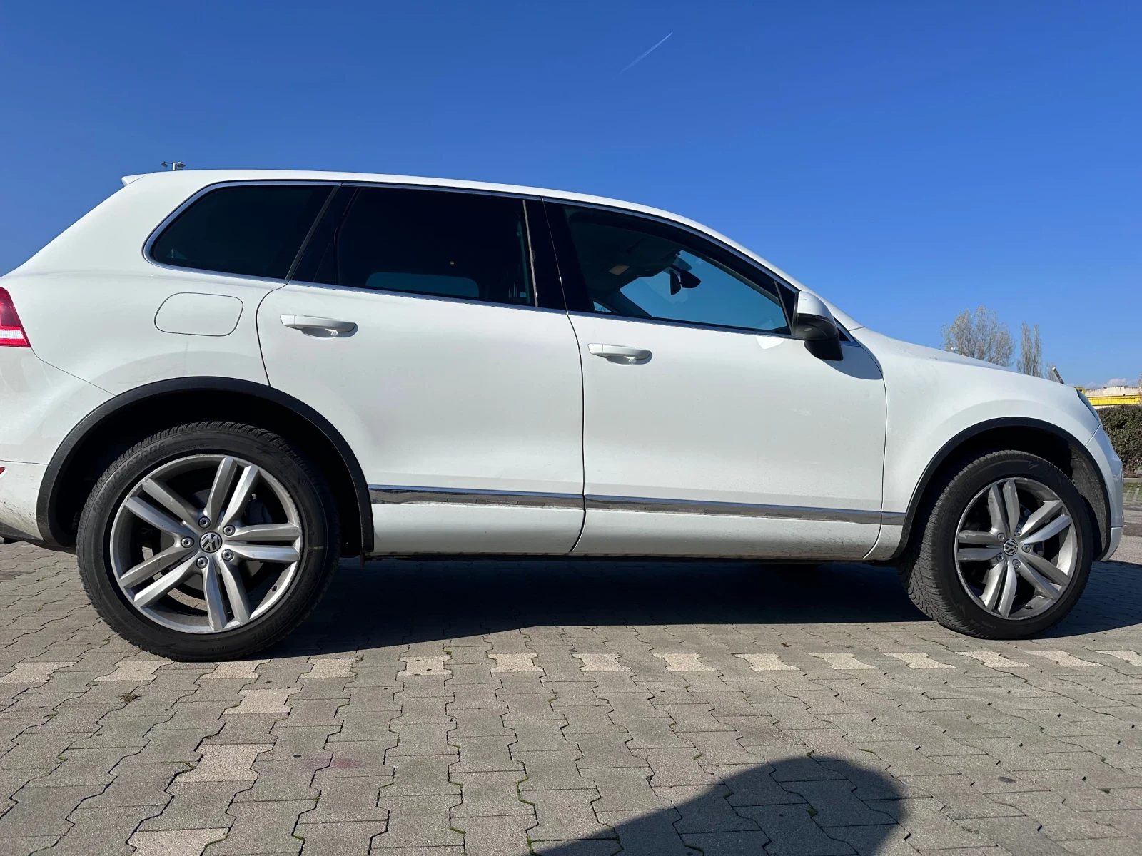 VW Touareg 3.0 TDI, снимка 8 - Автомобили и джипове - 54179506
