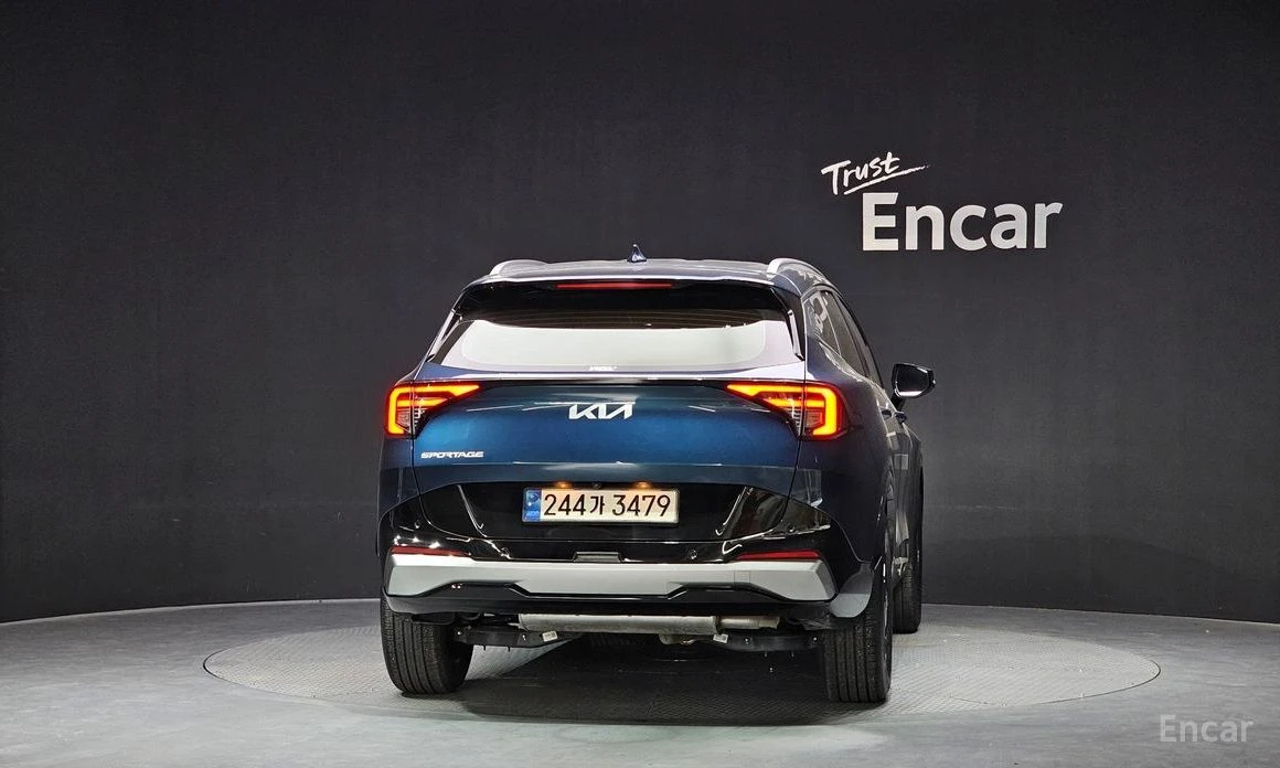 Kia Sportage, снимка 4 - Автомобили и джипове - 54252623