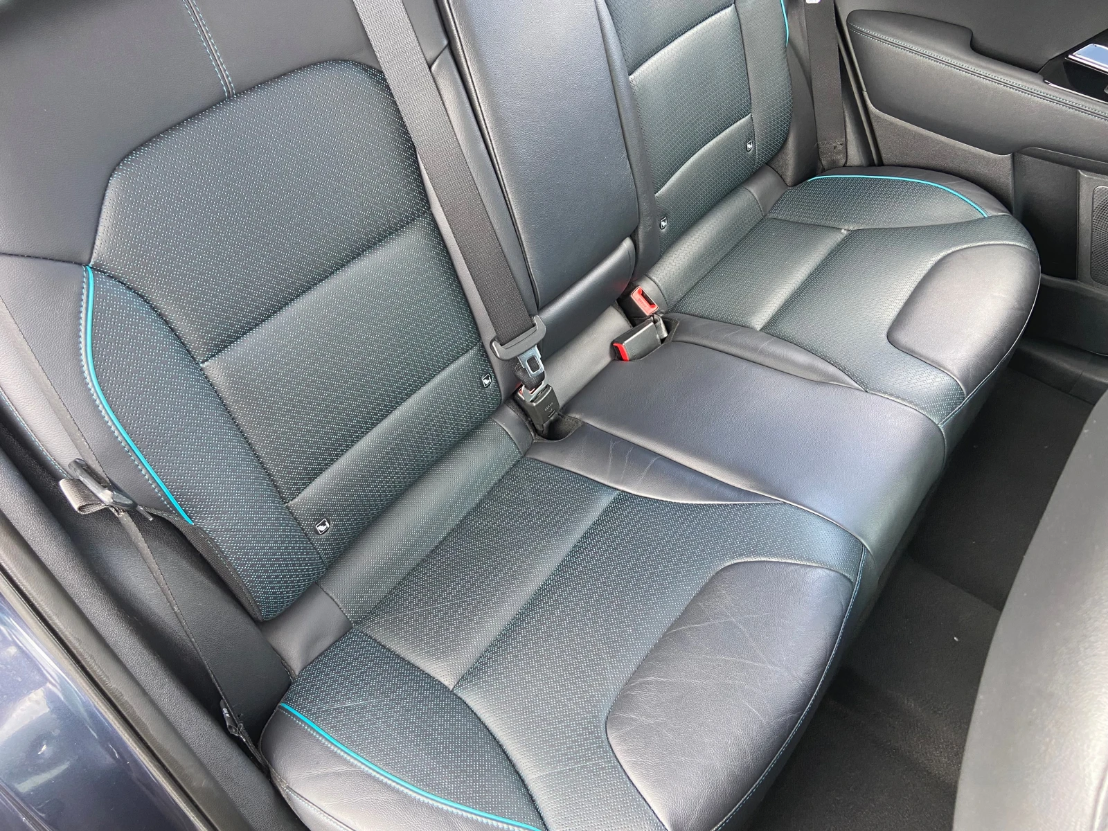Kia Niro 64kWh-204кс-В НАЛИЧНОСТ!, снимка 14 - Автомобили и джипове - 54921883