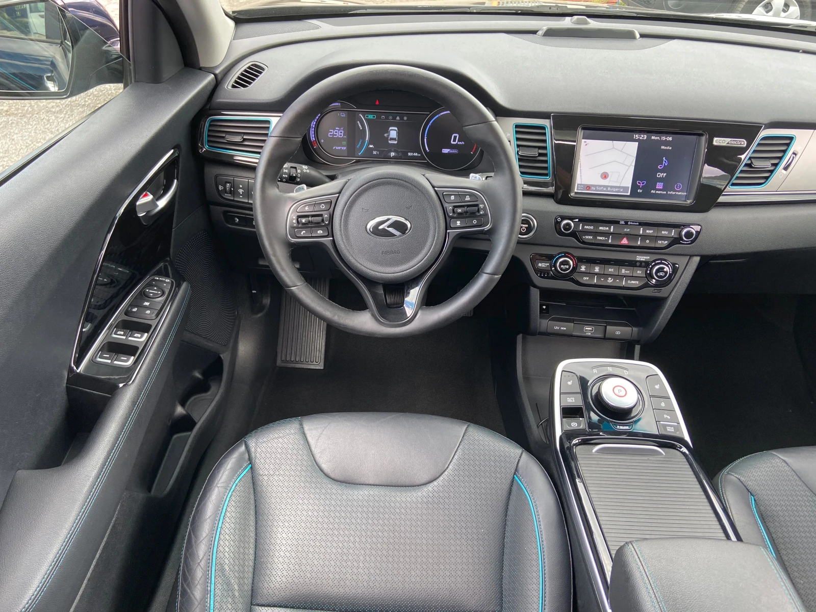 Kia Niro 64kWh-204кс-В НАЛИЧНОСТ!, снимка 6 - Автомобили и джипове - 54921883