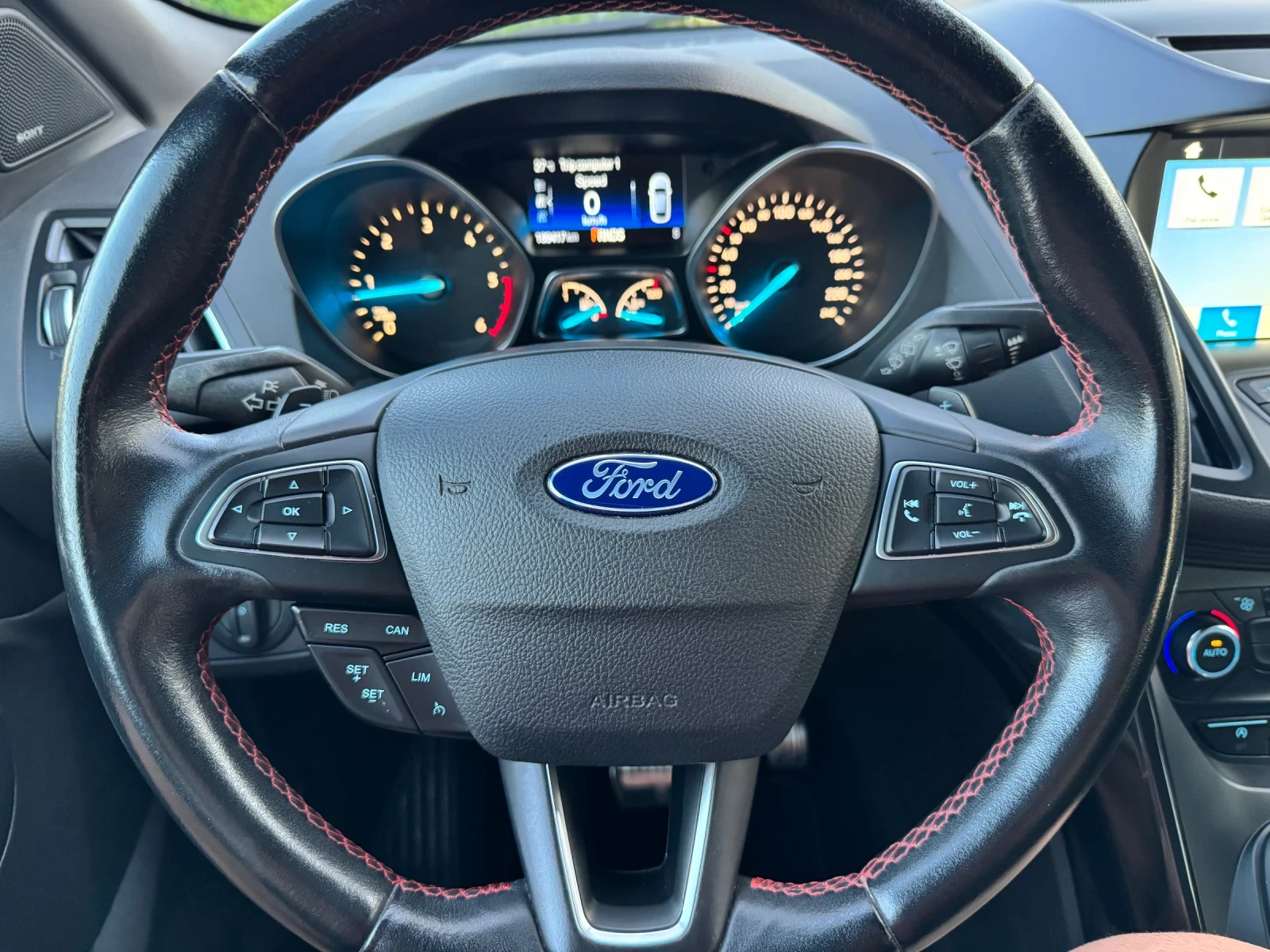 Ford Kuga 2.0TDCI ST-LINE SPORT, снимка 11 - Автомобили и джипове - 54982942