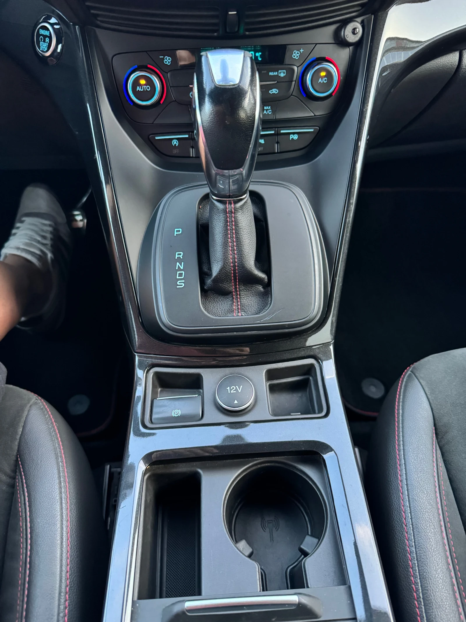 Ford Kuga 2.0TDCI ST-LINE SPORT, снимка 12 - Автомобили и джипове - 54982942