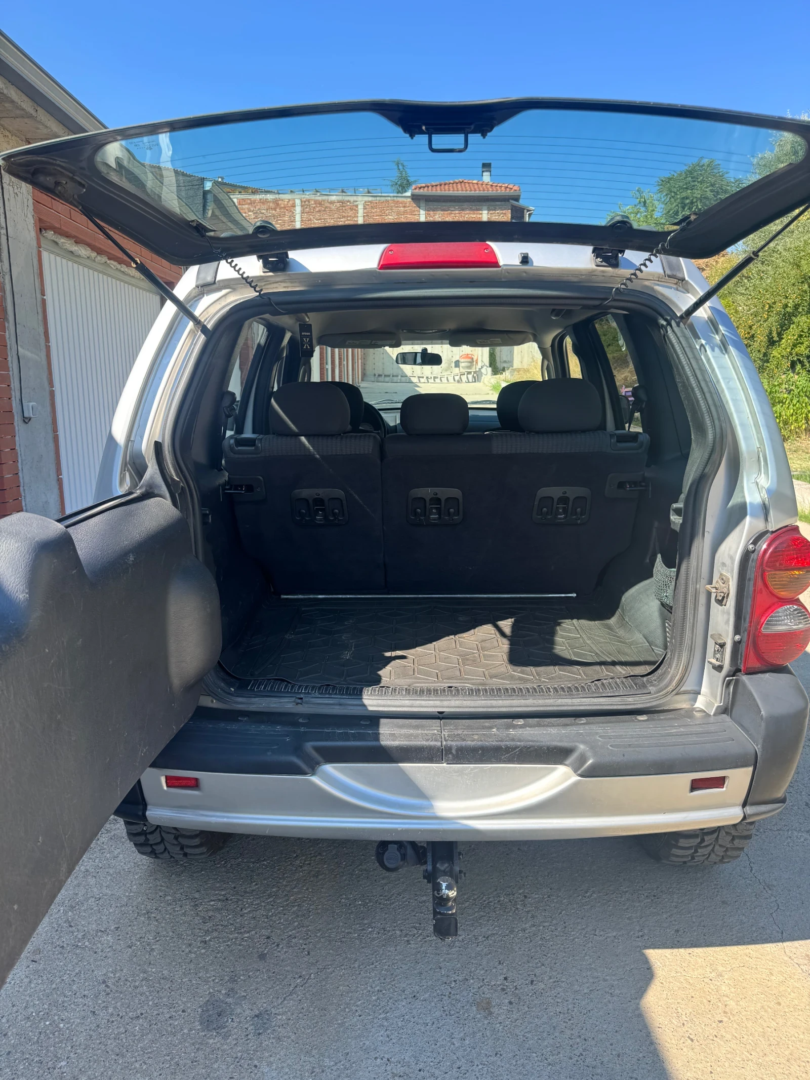 Jeep Cherokee, снимка 12 - Автомобили и джипове - 55502625
