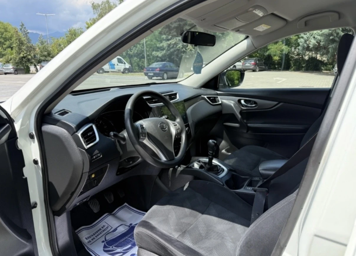 Nissan X-trail, снимка 8 - Автомобили и джипове - 55505322