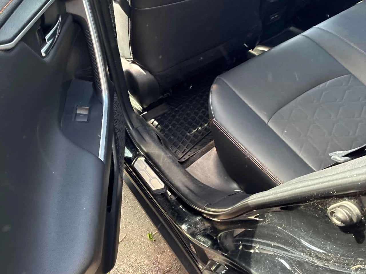 Toyota Rav4 * Trail * CARFAX * ОПЦИЯ ЗА ФИНАНСИРАНЕ , снимка 13 - Автомобили и джипове - 55508617
