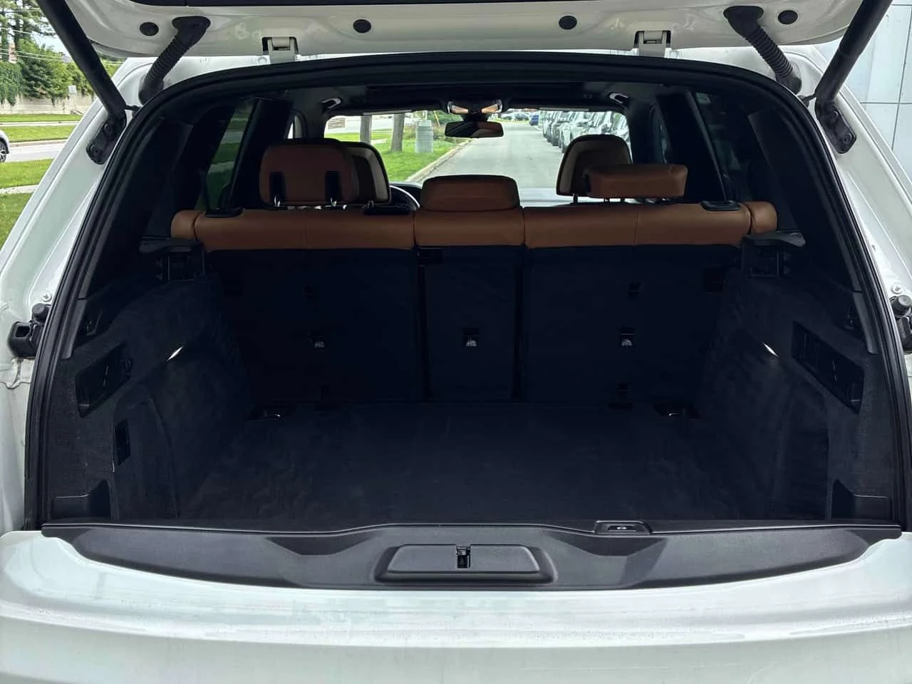 BMW X5 xDrive40i M SPORT | ГЛАВНО ПРЕДСТАВИТЕЛСТВО НА BMW, снимка 15 - Автомобили и джипове - 55621506