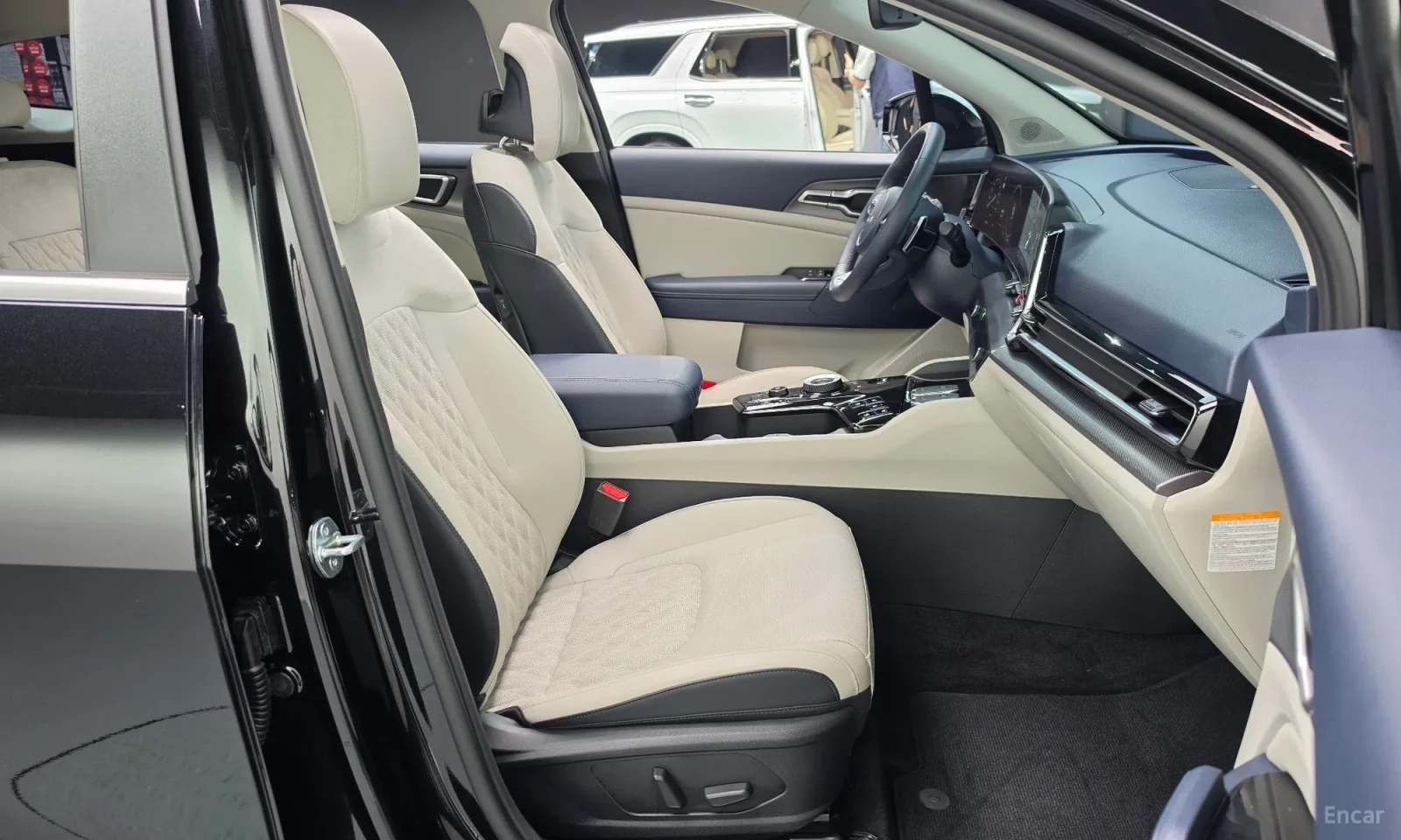 Kia Sportage Nobleless\TOP Cena\Full extri, снимка 13 - Автомобили и джипове - 56326288