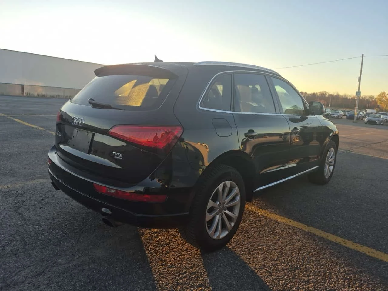 Audi Q5 * 2.0L PROGRESSIV * CARFAX * , снимка 3 - Автомобили и джипове - 56656339