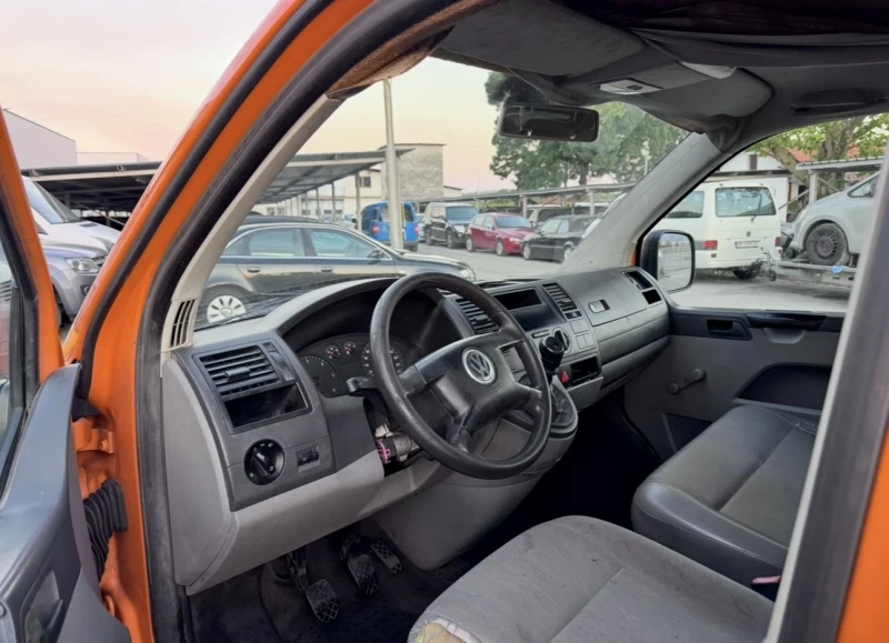 VW T5 1.9 TDI / 5+ 1, снимка 5 - Бусове и автобуси - 51312170