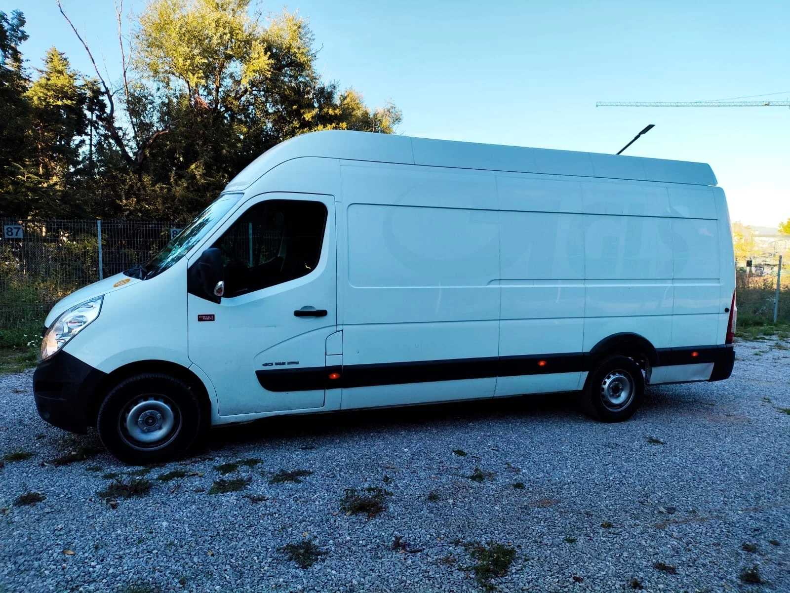 Renault Master Дълга база - изображение 2
