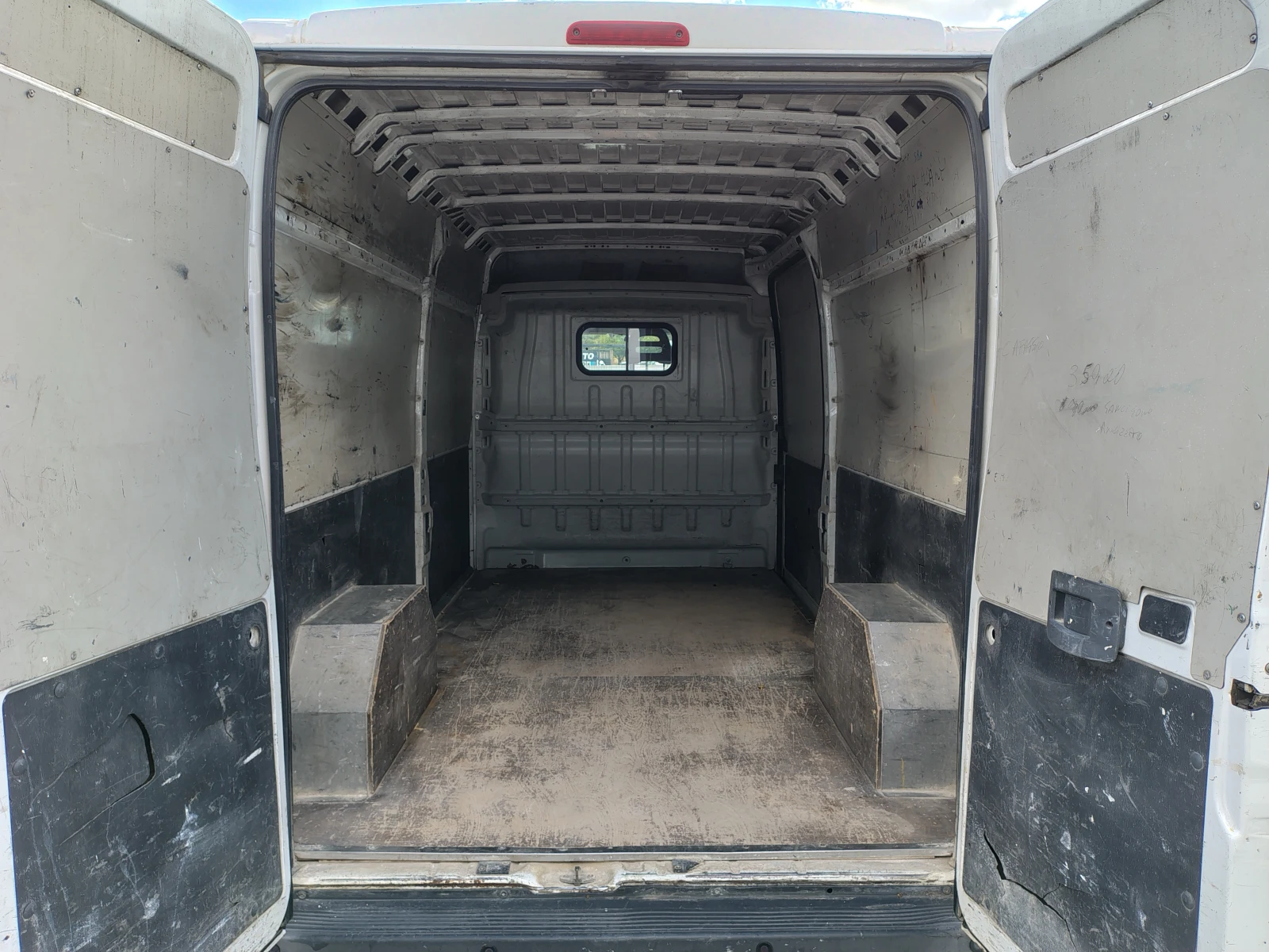 Peugeot Boxer 2.2 D - изображение 10