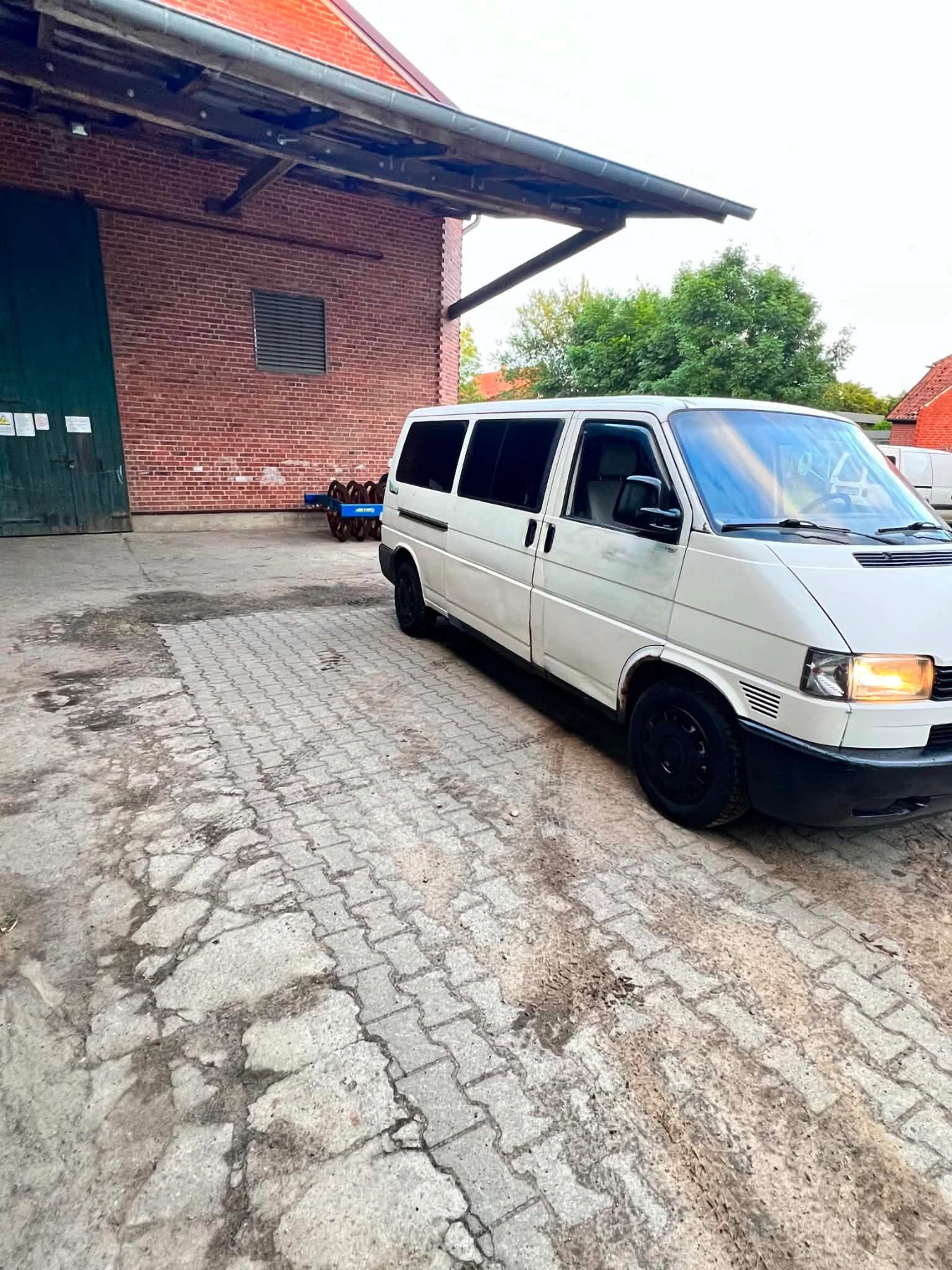 VW T4, снимка 2 - Бусове и автобуси - 56133246