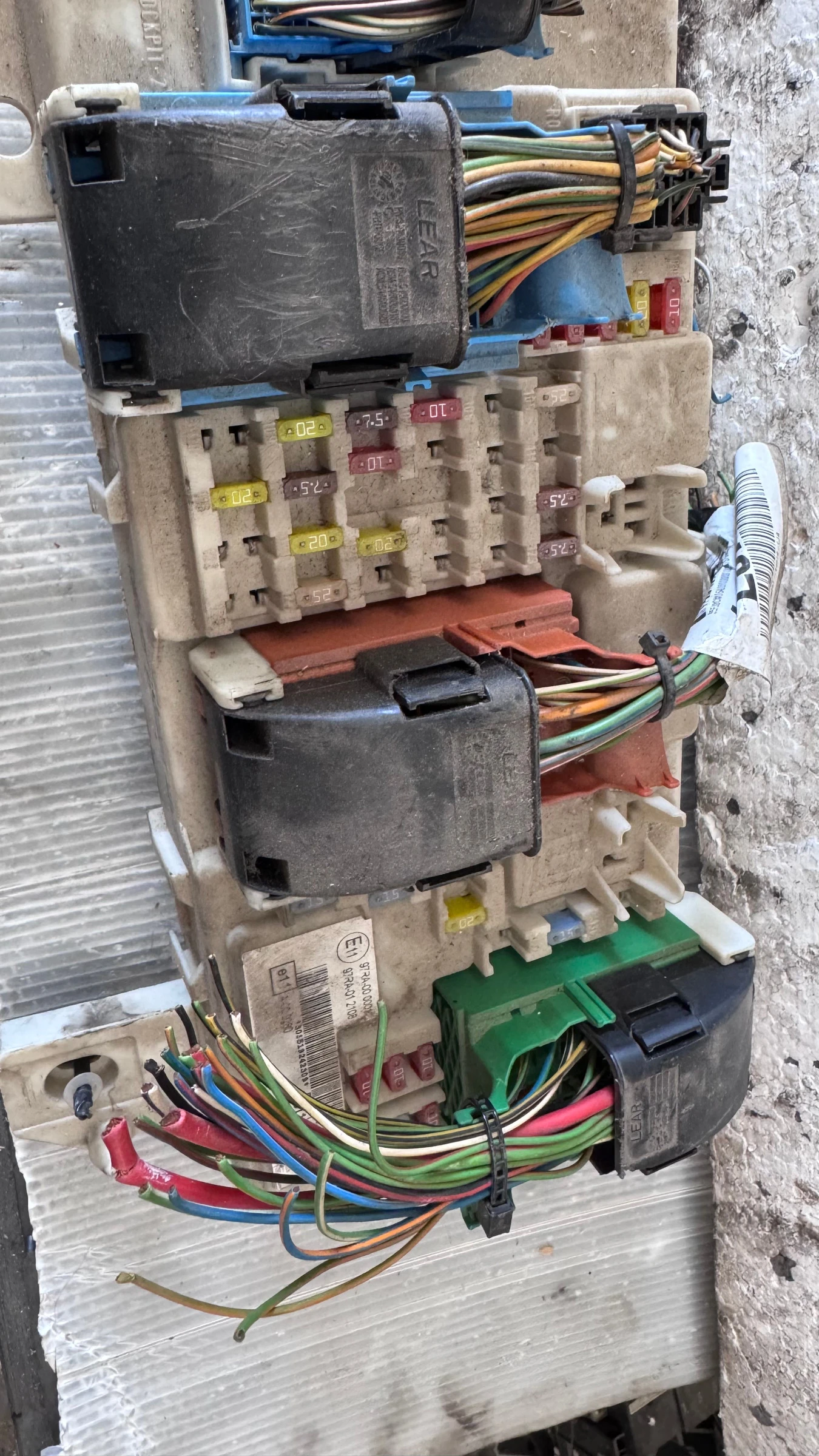 ��������� ����� (������� ����� BSI / BSM ) �� Ford Focus - 8M5T14014 / 7M5T14A073 / 97RA-012108 | Mobile.bg � ����������� 1