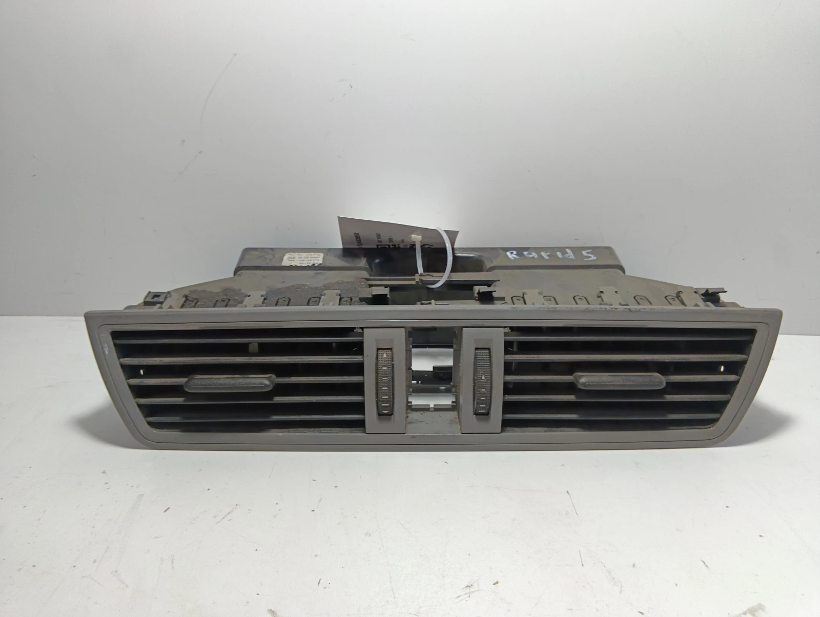 духалка средна 5JA820951 Skoda Rapid