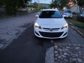 Opel Astra 1.4 БЕНЗИН/ГАЗОВ ИНЖЕКЦИОН ФАБРИЧЕН , снимка 11