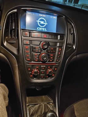Opel Astra 1.4 БЕНЗИН/ГАЗОВ ИНЖЕКЦИОН ФАБРИЧЕН , снимка 15 - Автомобили и джипове - 45383010