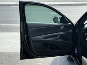 Hyundai Elantra SEL | SUNROOF | CARPLAY | NAVI | BACK UP CAMERA | Mobile.bg    6