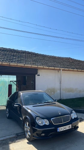 Mercedes-Benz C 200 AMG/Alcantara/CarPlay/АВТОМАТ - 8200 € / 16037.81 лв. - 48939555 7