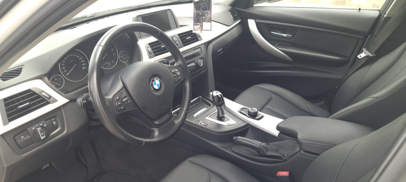 BMW 320 I Xdrive, снимка 8 - Автомобили и джипове - 45977378