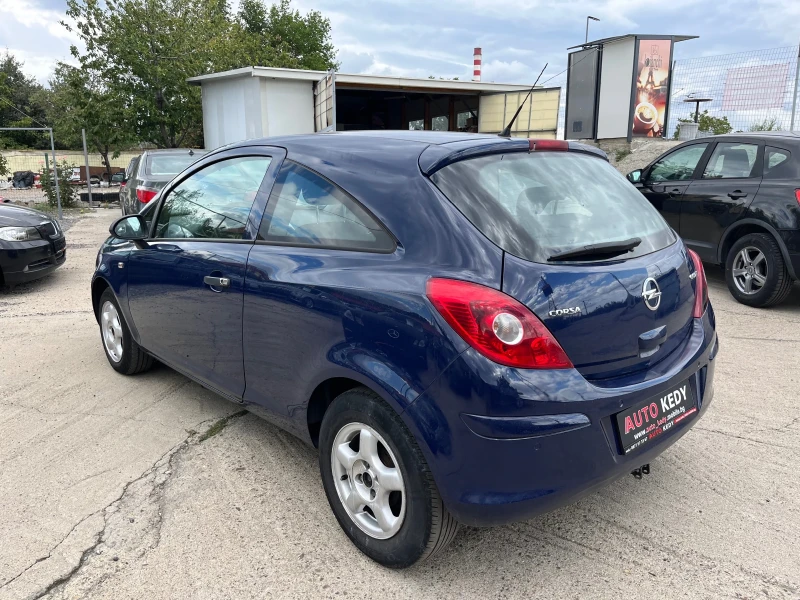 Opel Corsa 1.2i Facelift , снимка 4 - Автомобили и джипове - 47068622