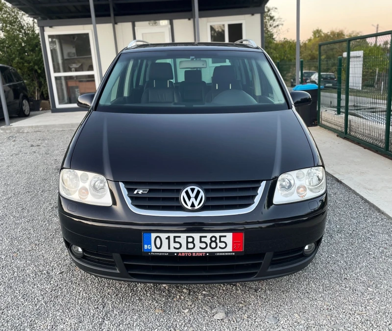 VW Touran Кожа* Подгрев* Шибедах, снимка 2 - Автомобили и джипове - 47389331