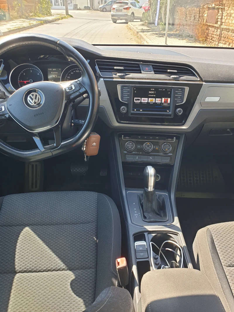 VW Touran, снимка 6 - Автомобили и джипове - 47449107