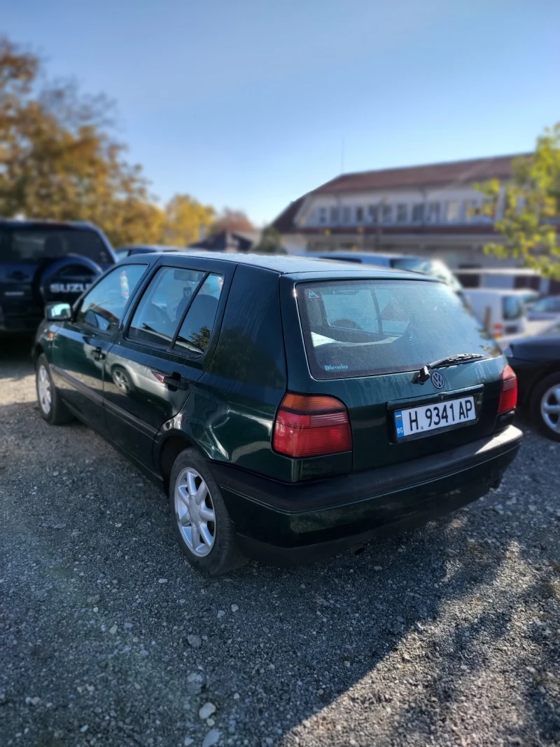 VW Golf, снимка 3 - Автомобили и джипове - 47883914