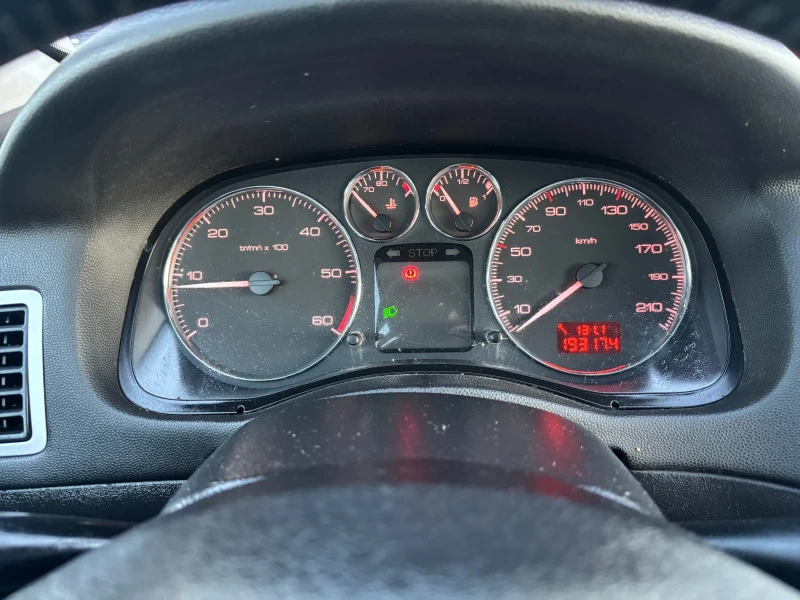 Peugeot 307 1, 6HDI Всичко Платено ВЪЗМОЖЕН БАРТЕР, снимка 13 - Автомобили и джипове - 52738633