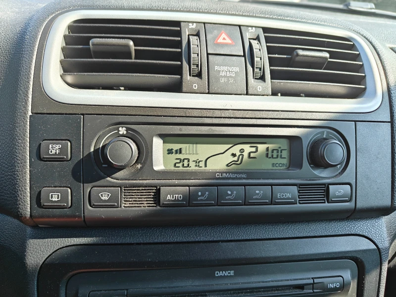 Skoda Roomster 1.6, снимка 10 - Автомобили и джипове - 53259621