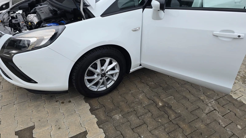 Opel Zafira 2.0* 131кс* Фейслифт* 7места, снимка 16 - Автомобили и джипове - 53384971