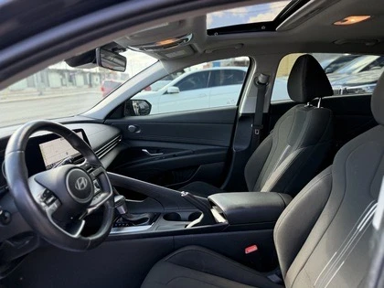 Hyundai Elantra SEL | SUNROOF | CARPLAY | NAVI | BACK UP CAMERA | Mobile.bg   11