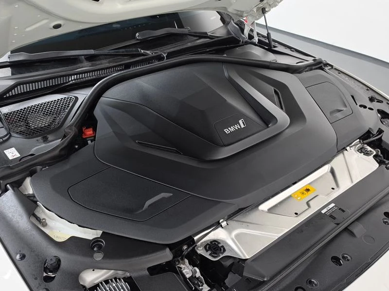 BMW i4 eDrive40 M Sports| 340�.�. | Mobile.bg � ����������� 6