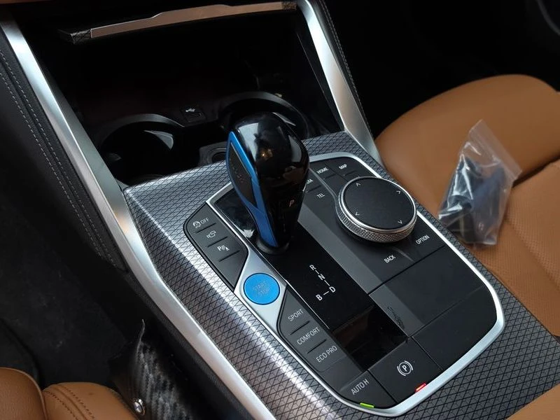 BMW i4 eDrive40 M Sports| 340�.�. | Mobile.bg � ����������� 9