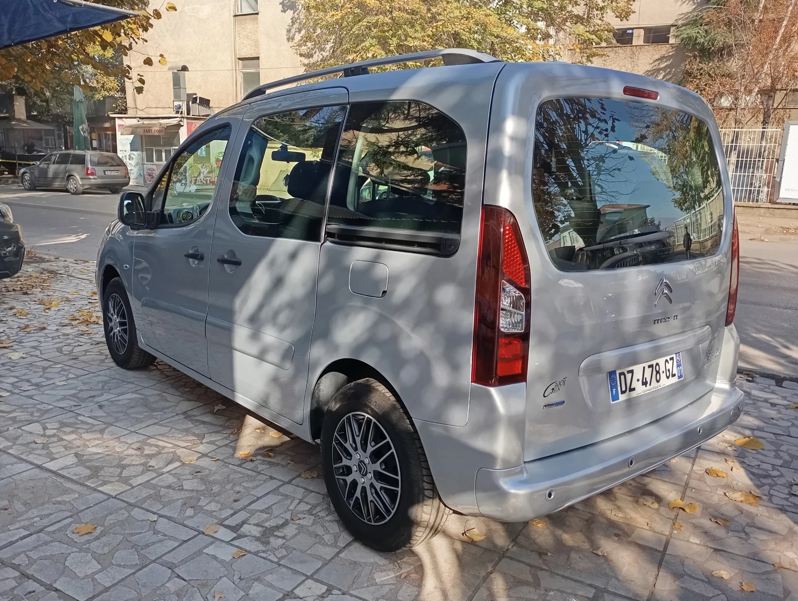 Citroen Berlingo 1.6BlueHdi EU6 7места - изображение 3