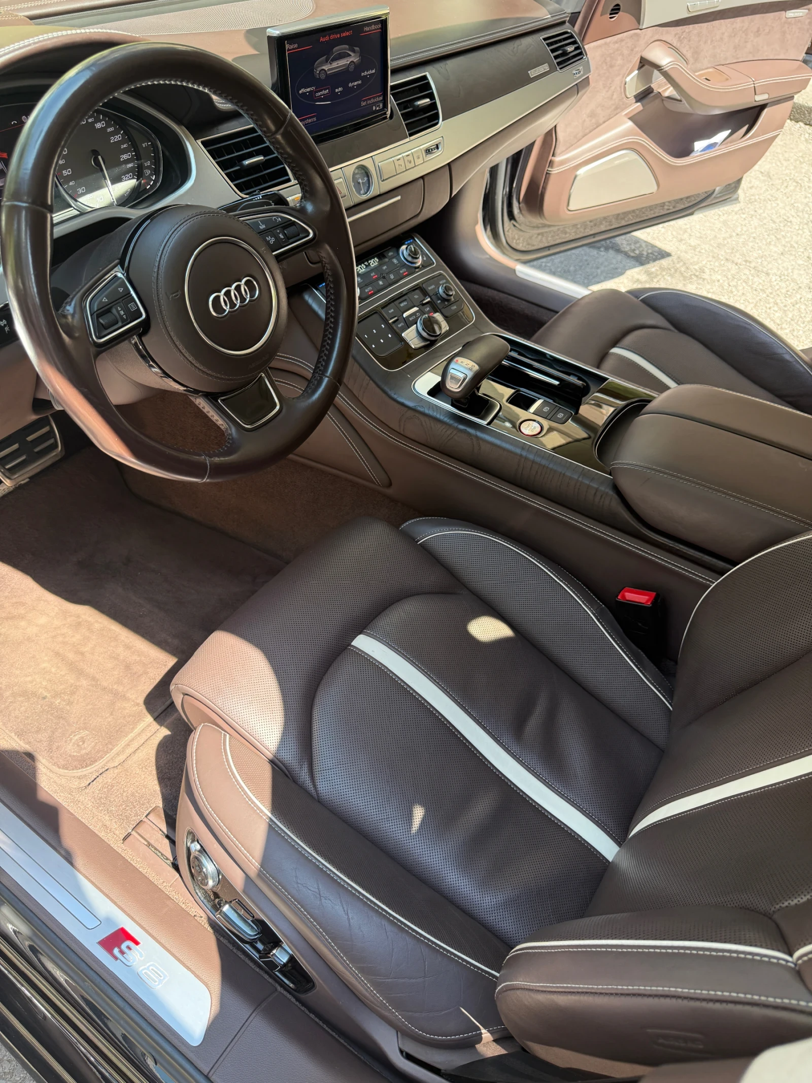 Audi S8 ПРОМО! Design Selection B & O - изображение 7