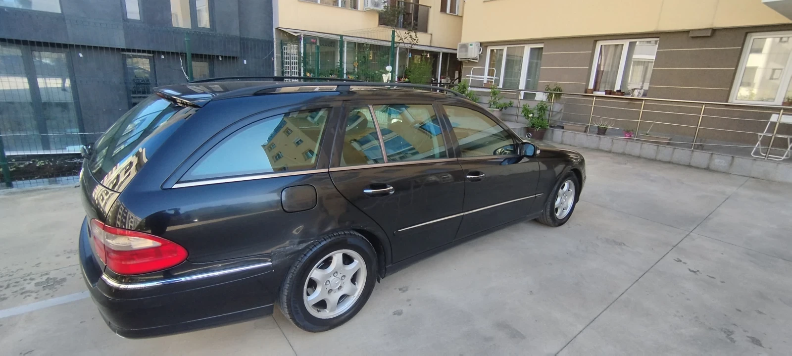 Mercedes-Benz E 270 Комби - изображение 5