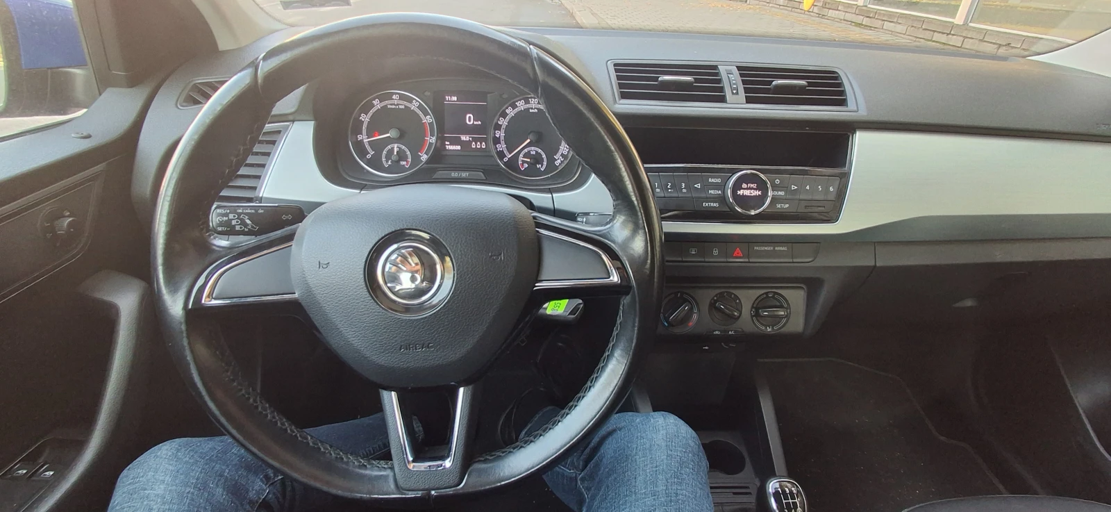 Skoda Fabia 1.0 MPI - изображение 5